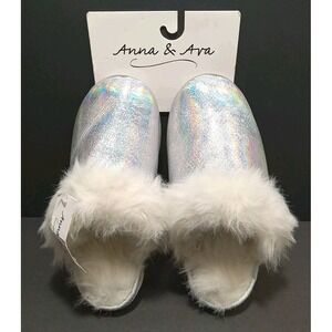 Anna & Ava Mule Slippers FAUX‎ FUR Size L (9-10) Silver Metallic New With Tags